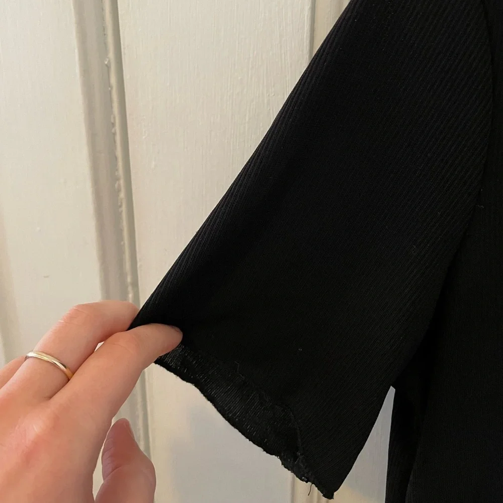 Zara Ribbed Blouse - Picture 4 of 4